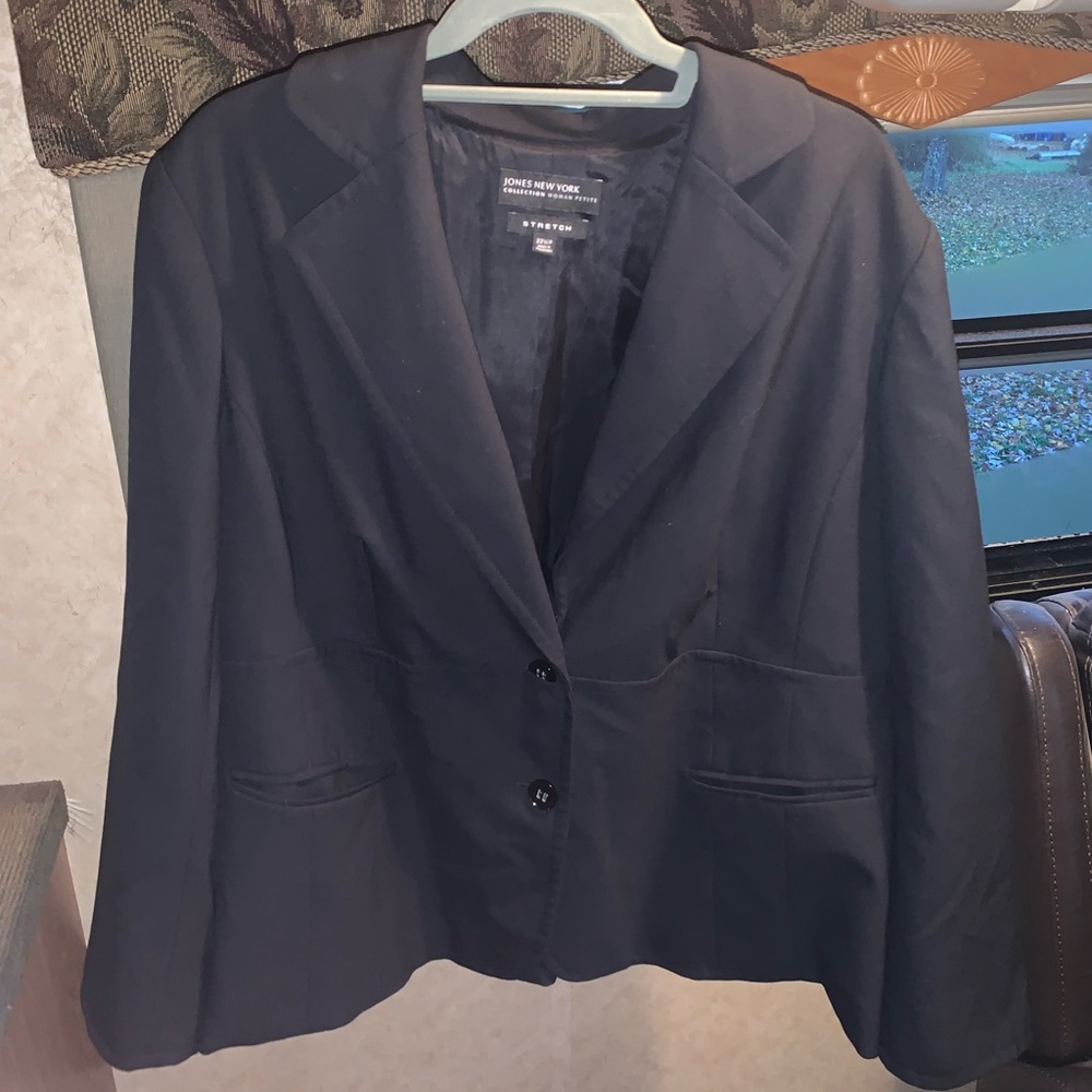 Jones New York Black Two Button Blazer size 22W Petite